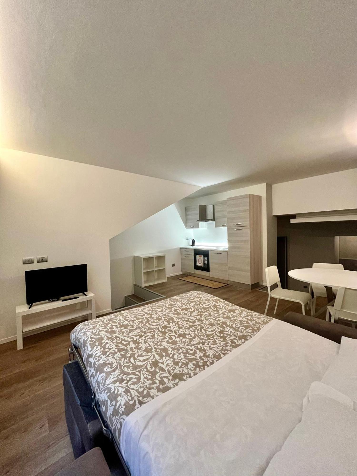 Central Side Apartment Milano Exteriör bild